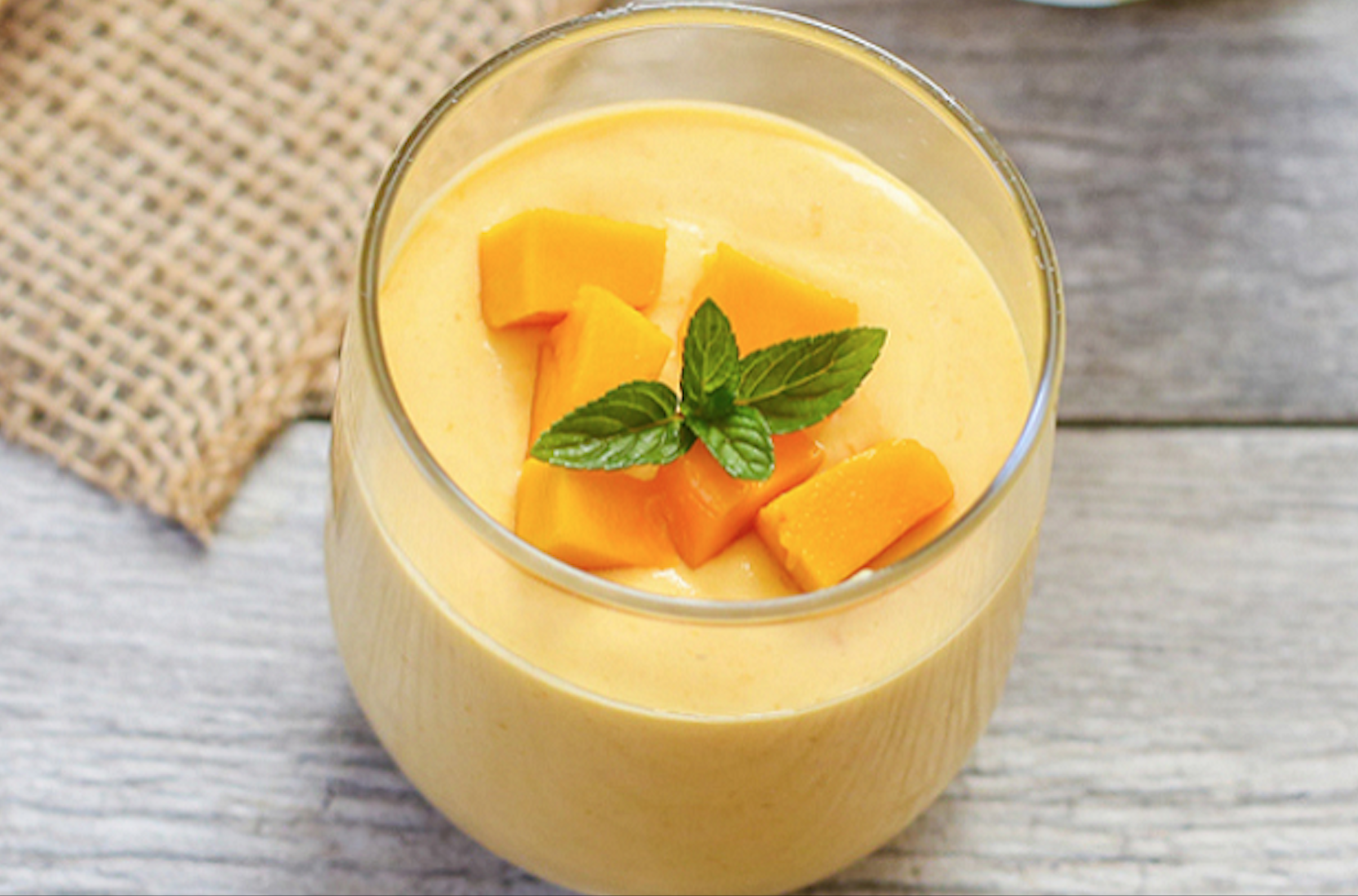 Mango-tofu-krém -Jak zhubnout v menopauze, skvělá snídaně bez cukru pro úpravu hormonální nerovnováhy